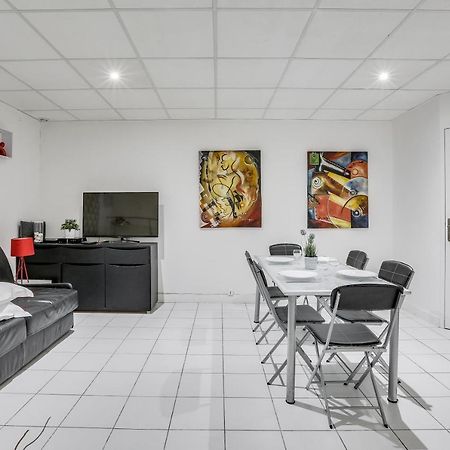 Triplex In Boulevard De Magenta By Guestready Appartamento Parigi Esterno foto