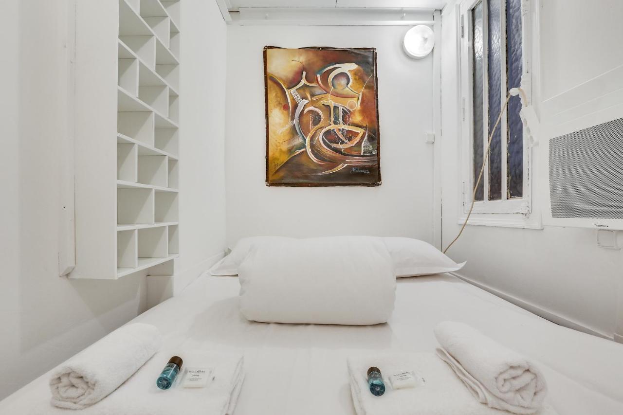 Triplex In Boulevard De Magenta By Guestready Appartamento Parigi Esterno foto