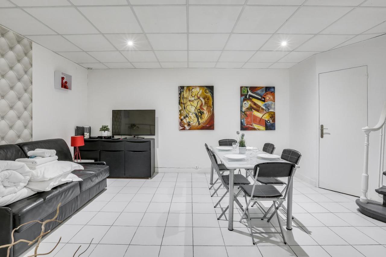Triplex In Boulevard De Magenta By Guestready Appartamento Parigi Esterno foto